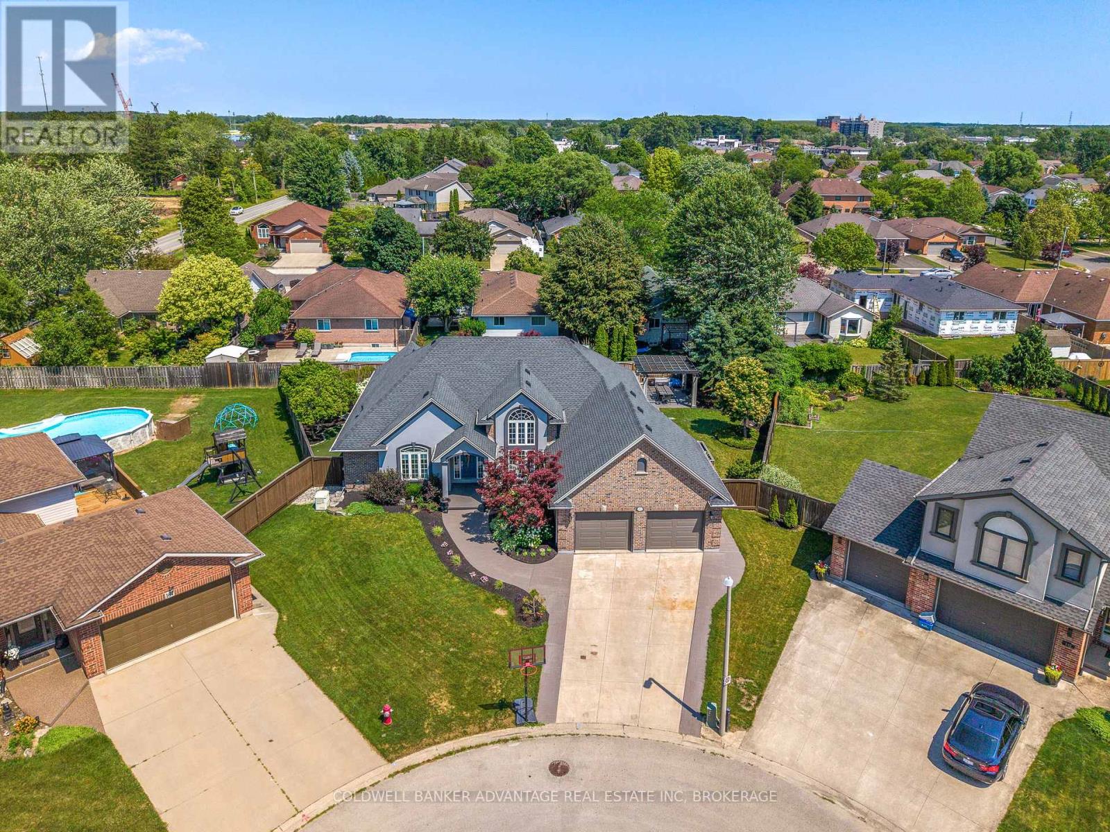 152 Redwood Court, Welland, Ontario  L3C 7C4 - Photo 42 - X12397331