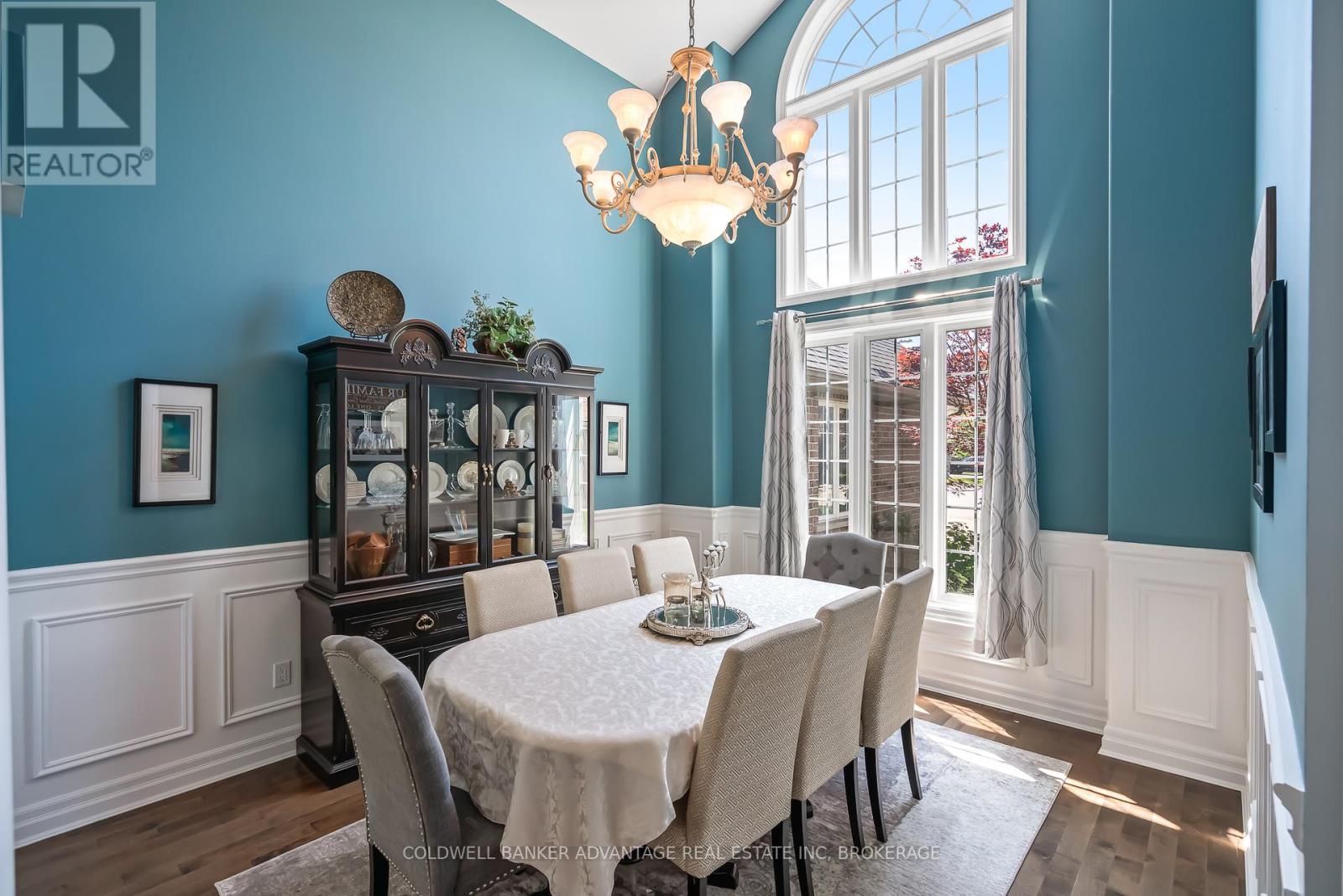 152 Redwood Court, Welland, Ontario  L3C 7C4 - Photo 9 - X12397331