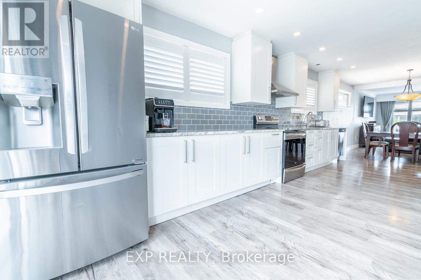 11 Garden Street, Thorold, Ontario  L2V 3H9 - Photo 9 - X12397659