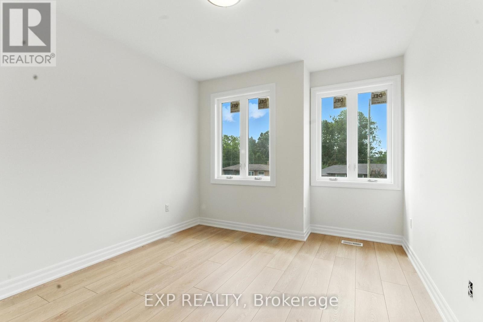 116 Forks Road E, Welland, Ontario  L3B 5K5 - Photo 17 - X12398283