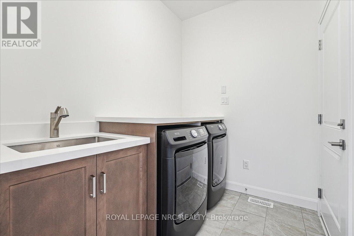 63 Beachwalk Crescent, Fort Erie, Ontario  L0S 1B0 - Photo 27 - X12400990