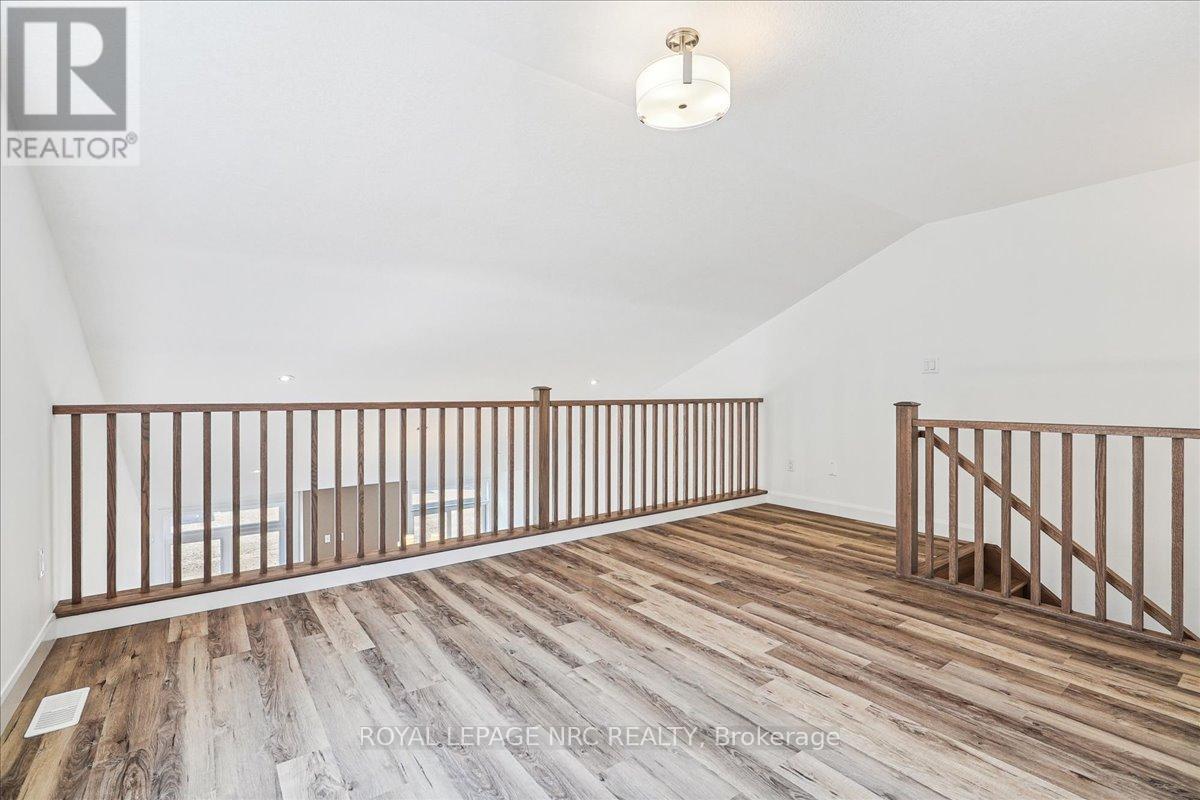 63 Beachwalk Crescent, Fort Erie, Ontario  L0S 1B0 - Photo 31 - X12400990