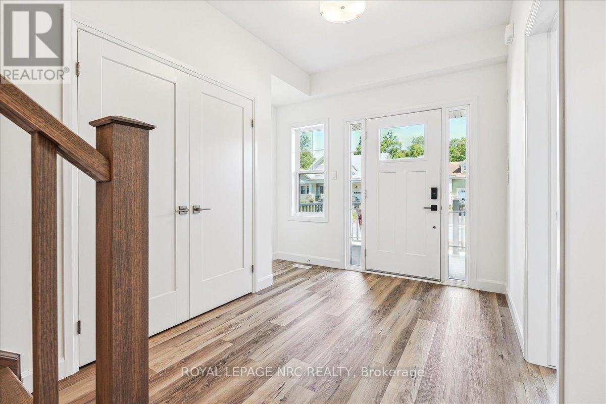 63 Beachwalk Crescent, Fort Erie, Ontario  L0S 1B0 - Photo 6 - X12400990