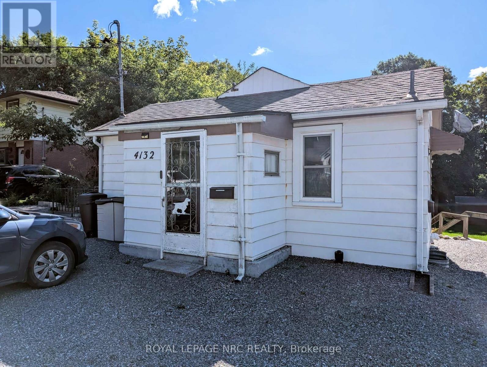 4132 CHIPPAWA PARKWAY, Niagara Falls, Ontario