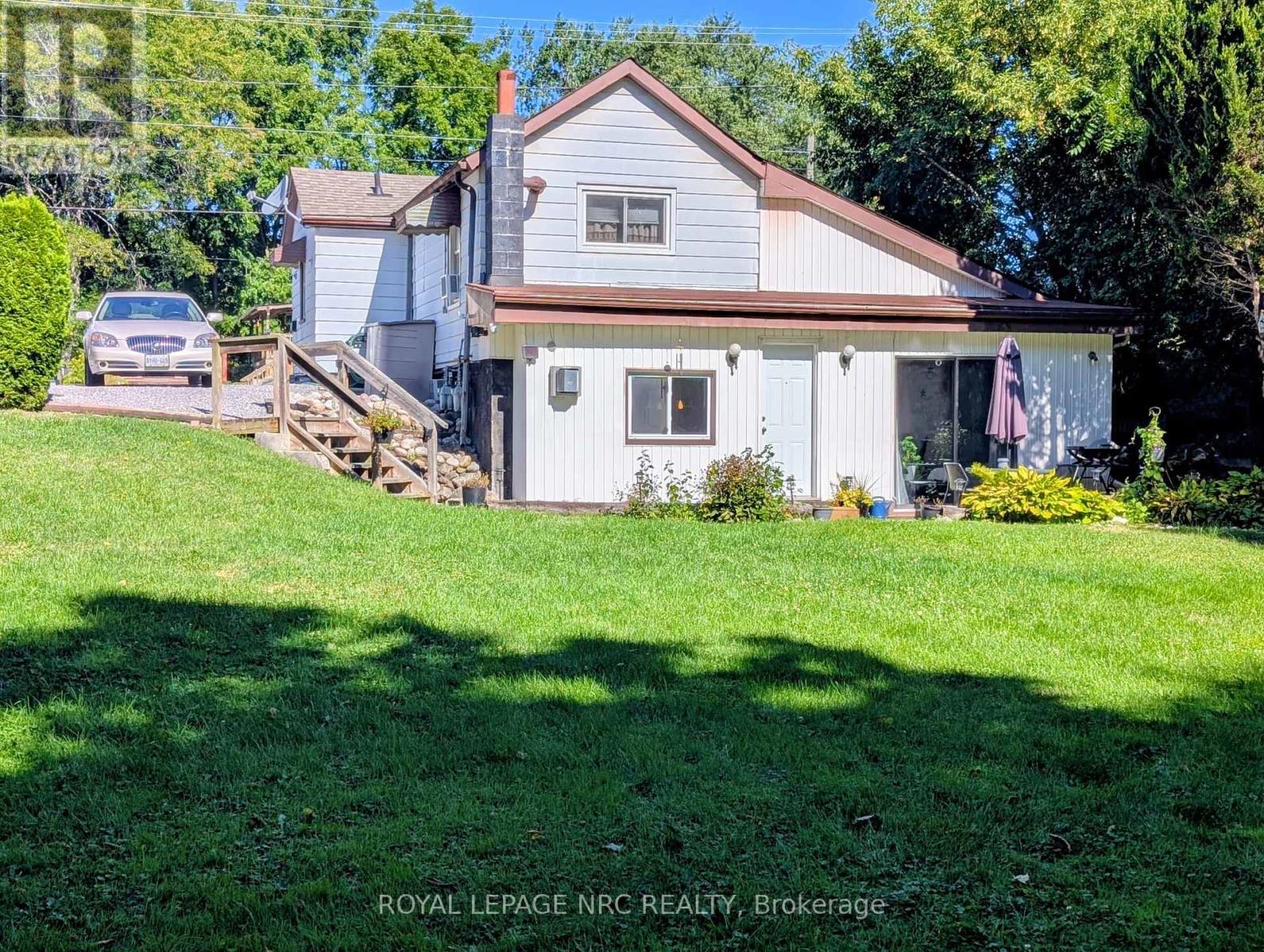 4132 Chippawa Parkway, Niagara Falls, Ontario  L2G 6E5 - Photo 21 - X12401254