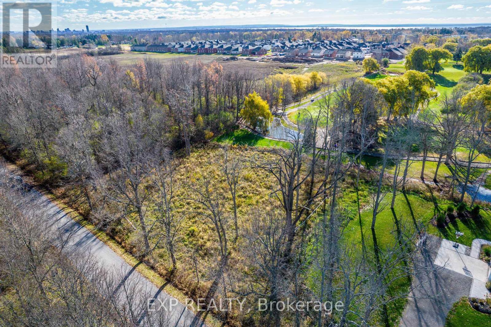 0-11958 Bertie Street, Fort Erie, Ontario  L0S 1S0 - Photo 8 - X12401925