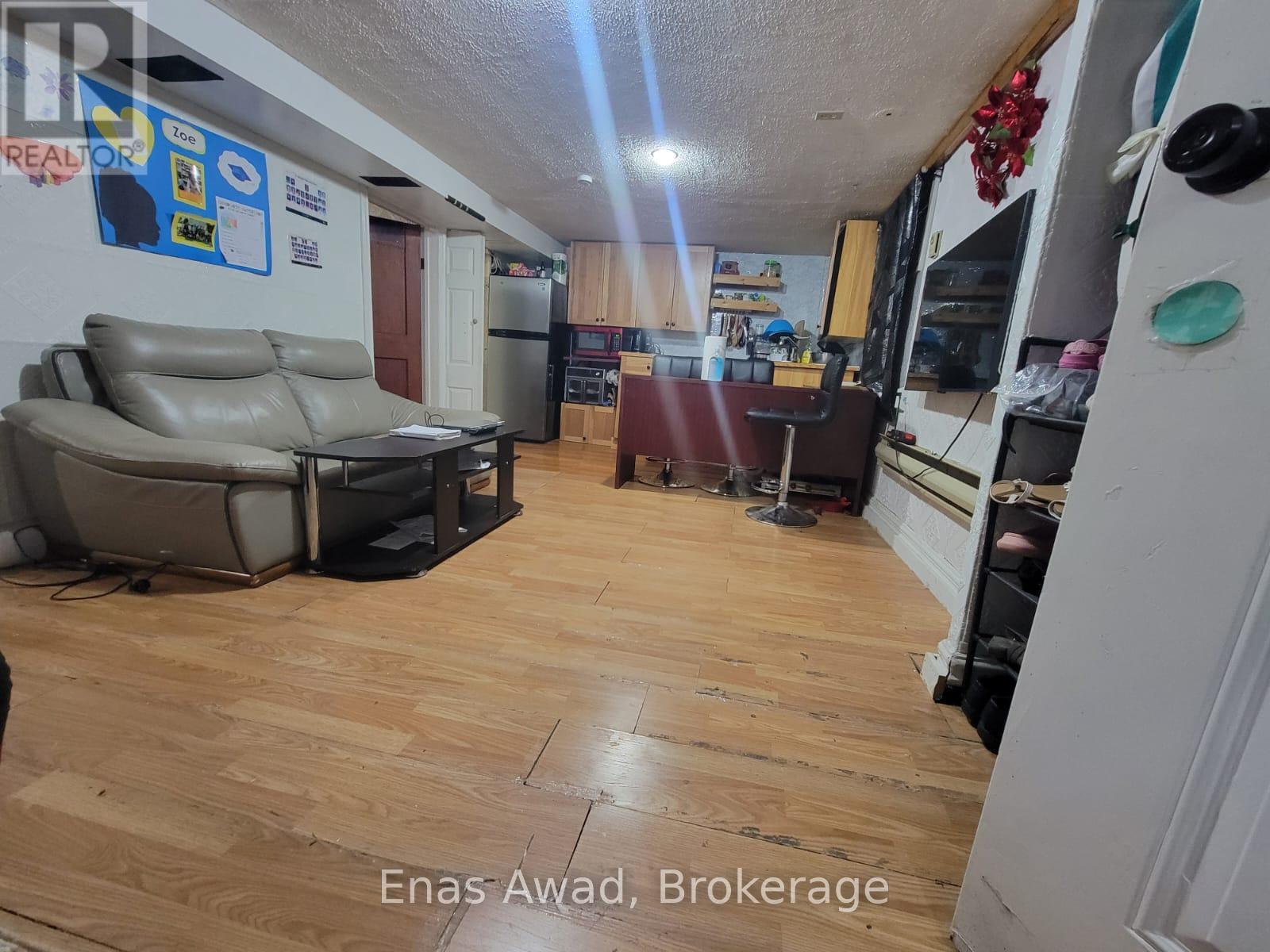 724 Third Avenue, Peterborough, Ontario  K9J 4P3 - Photo 33 - X12402402