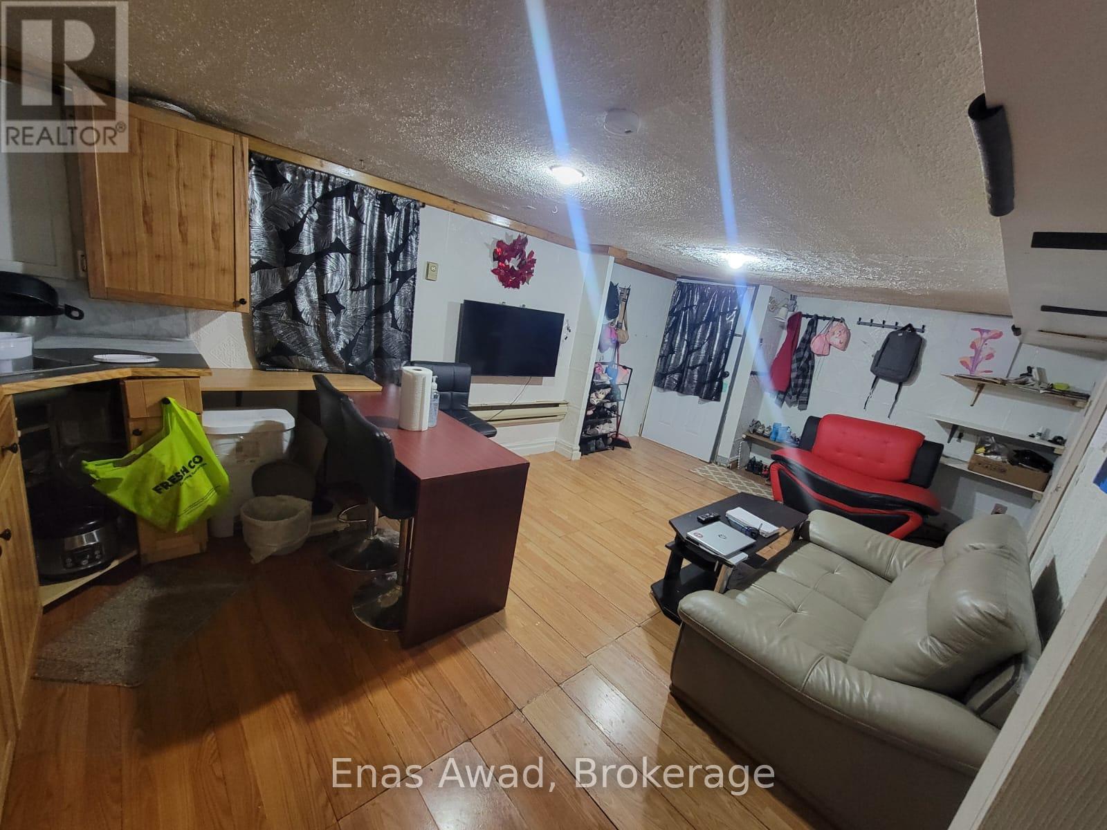 724 Third Avenue, Peterborough, Ontario  K9J 4P3 - Photo 35 - X12402402