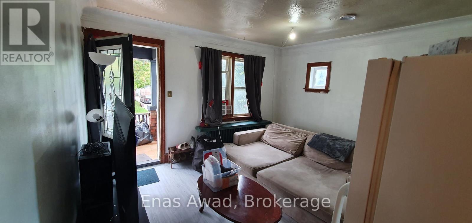 724 Third Avenue, Peterborough, Ontario  K9J 4P3 - Photo 6 - X12402402