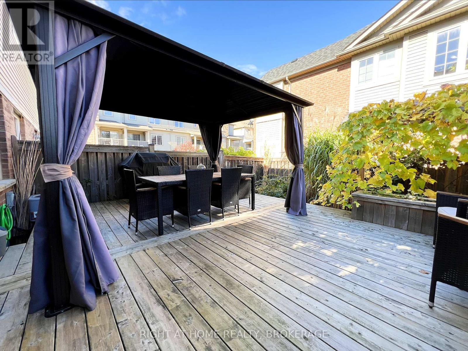 33 - 541 Winston Road, Grimsby, Ontario  L3M 0C5 - Photo 30 - X12402717