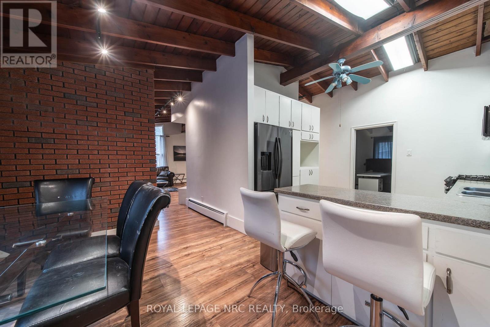 163 Maple Leaf Avenue N, Fort Erie, Ontario  L0S 1N0 - Photo 10 - X12404285