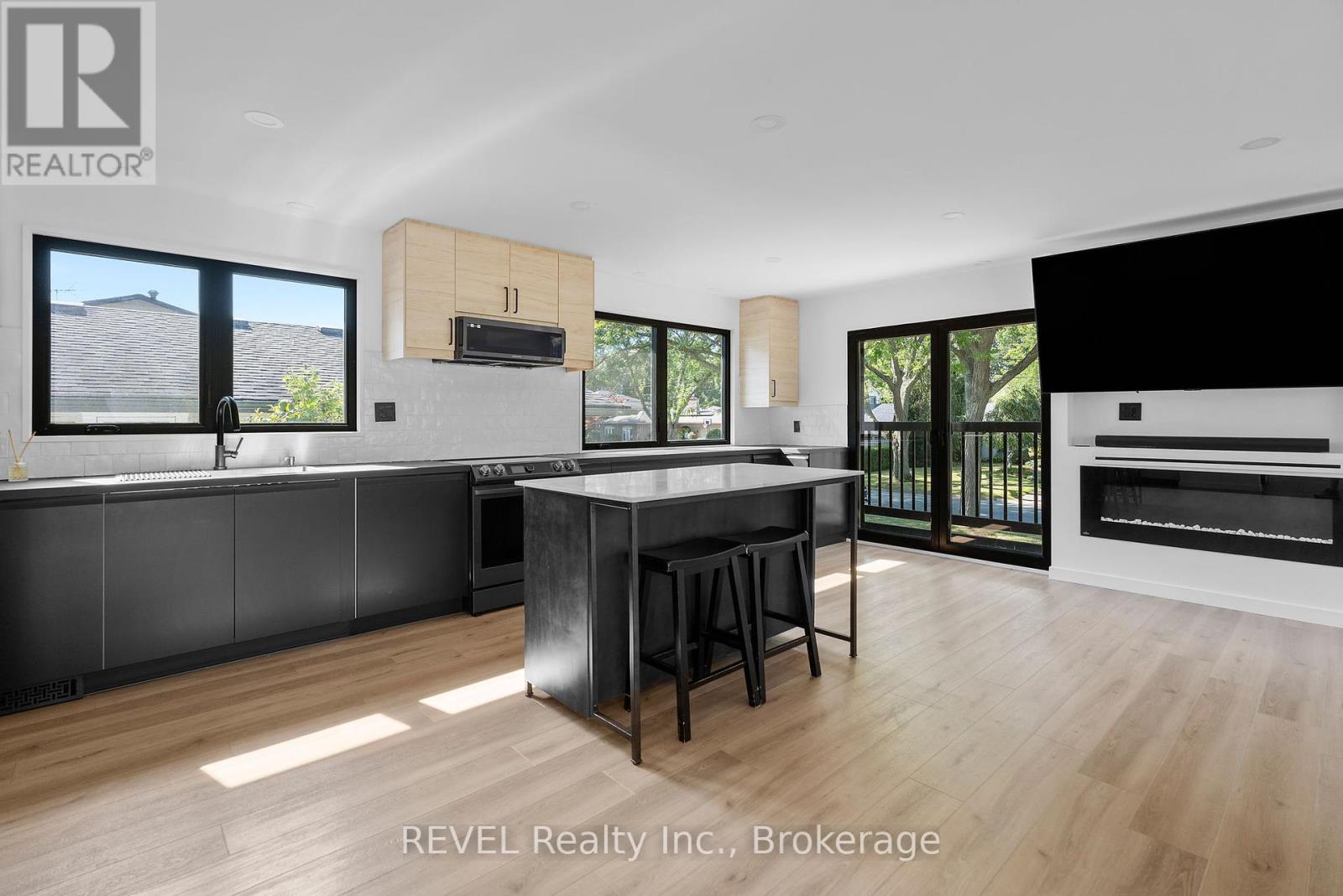 1 Samuel Court, St. Catharines, Ontario  L2M 6M1 - Photo 12 - X12406196