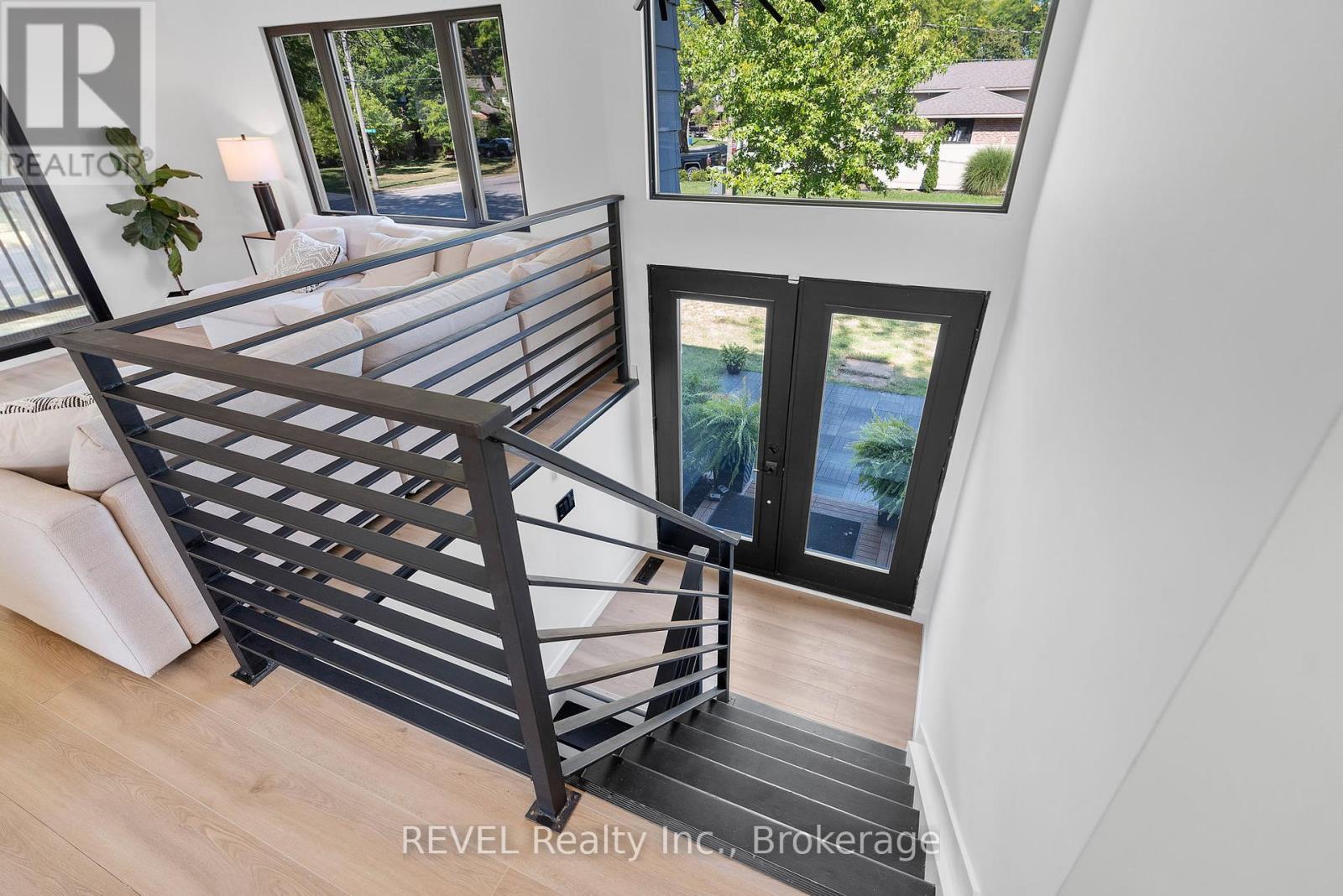 1 Samuel Court, St. Catharines, Ontario  L2M 6M1 - Photo 4 - X12406196