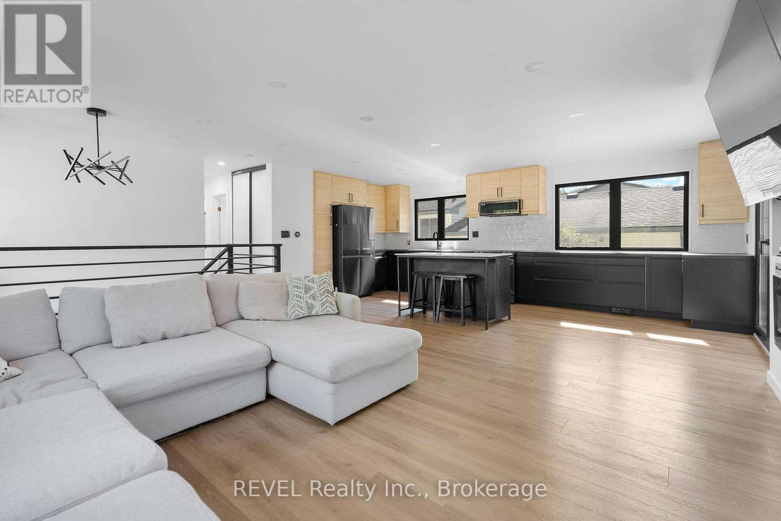 1 Samuel Court, St. Catharines, Ontario  L2M 6M1 - Photo 8 - X12406196