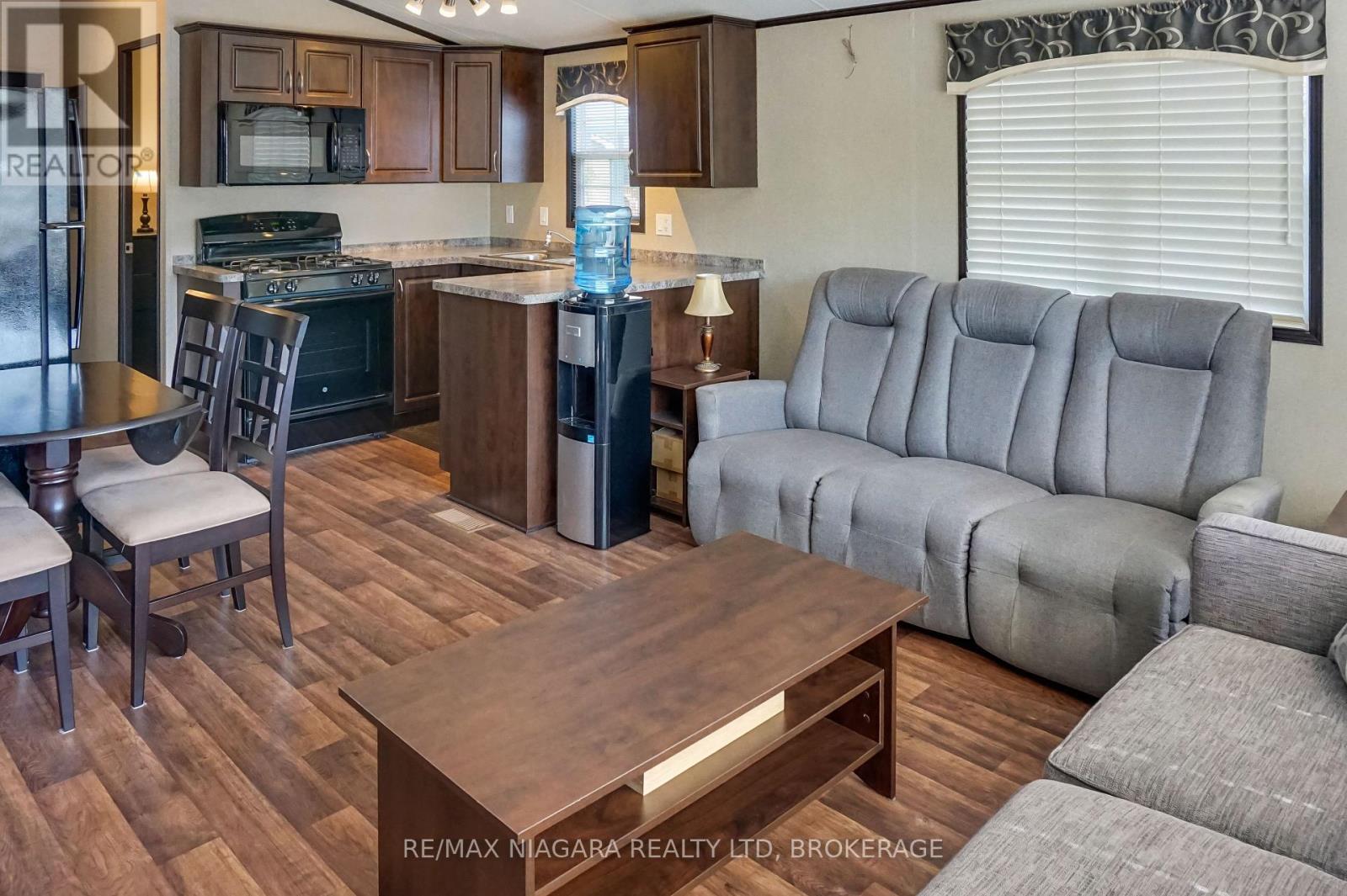 228 - 1501 Line 8 Road, Niagara-On-The-Lake, Ontario  L0S 1L0 - Photo 5 - X12407922