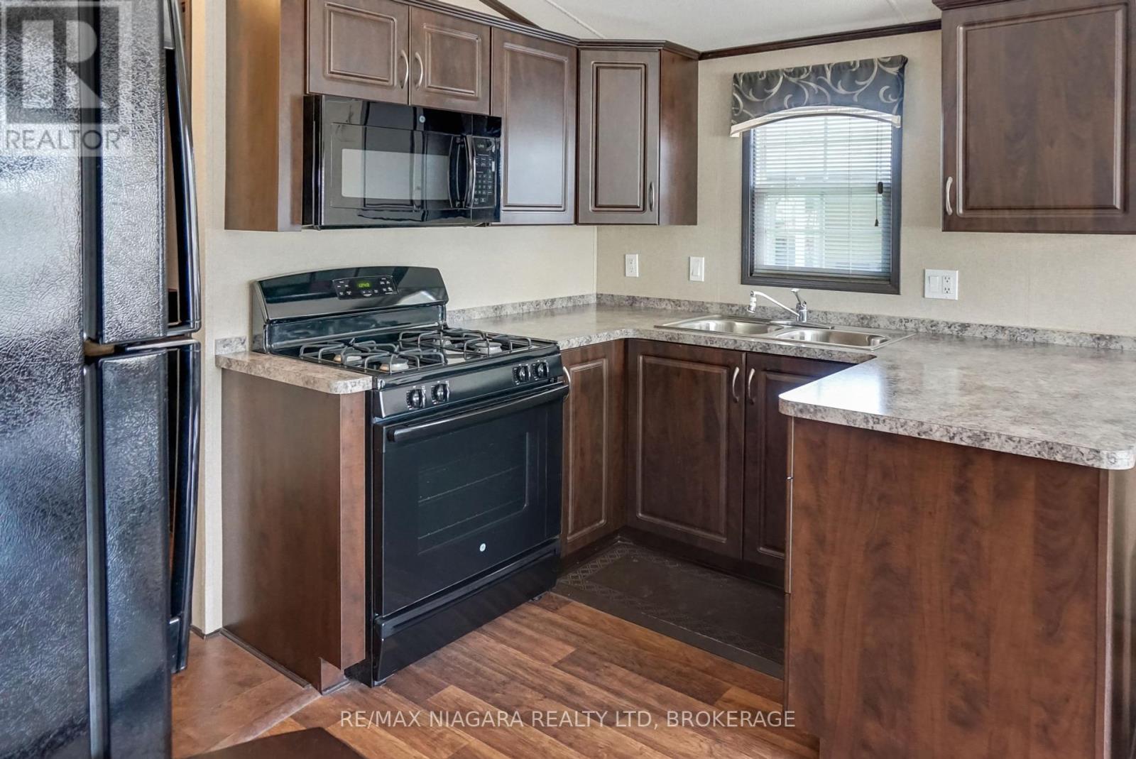 228 - 1501 Line 8 Road, Niagara-On-The-Lake, Ontario  L0S 1L0 - Photo 7 - X12407922