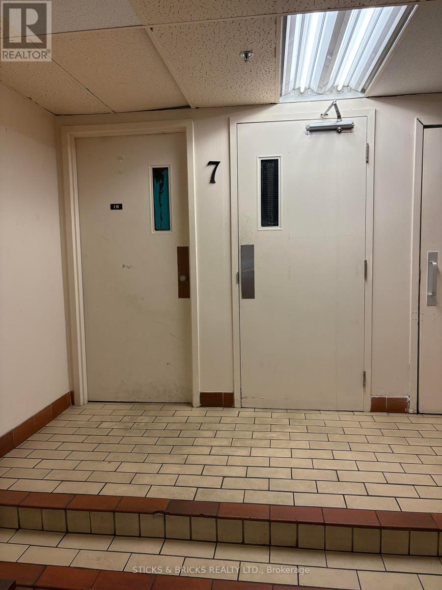 7 - 4400 QUEEN STREET, Niagara Falls, Ontario