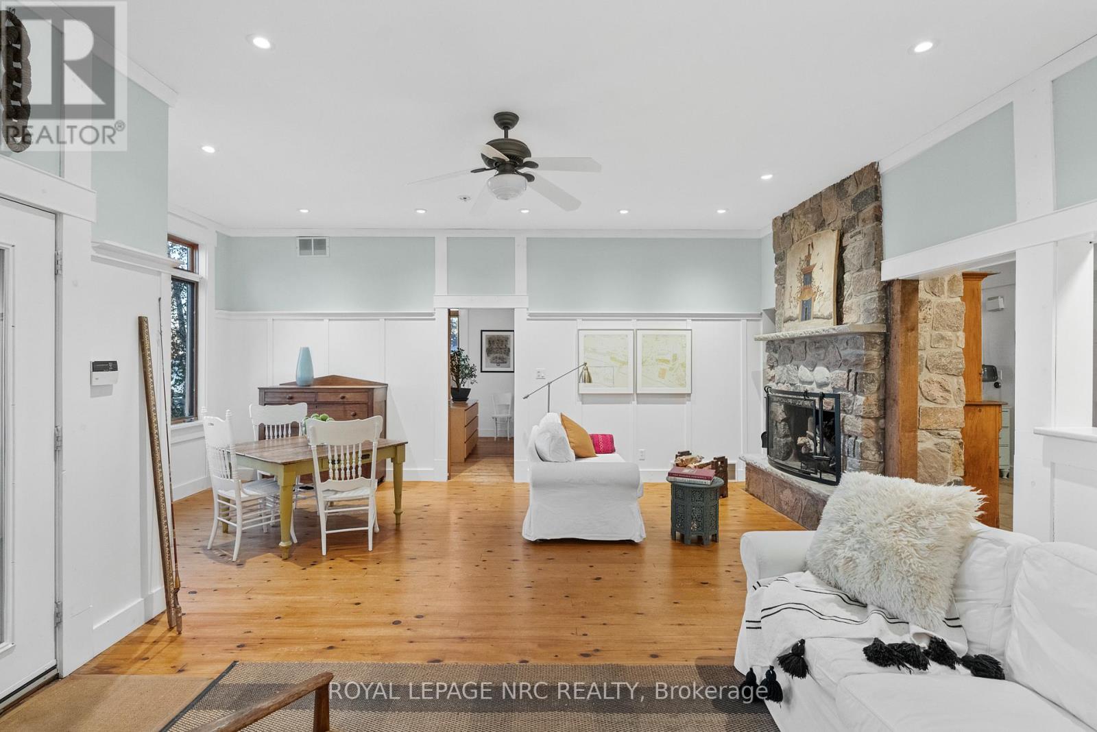 3765 Crystal Beach Drive, Fort Erie, Ontario  L0S 1B0 - Photo 12 - X12409872