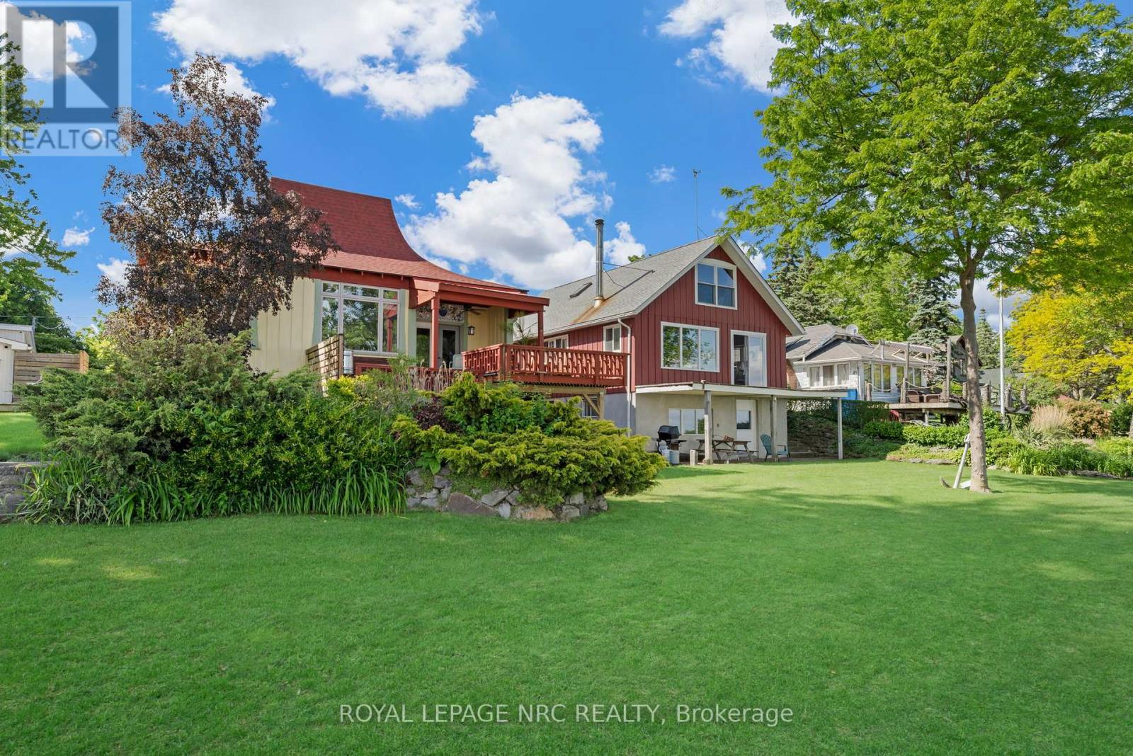 3765 Crystal Beach Drive, Fort Erie, Ontario  L0S 1B0 - Photo 3 - X12409872