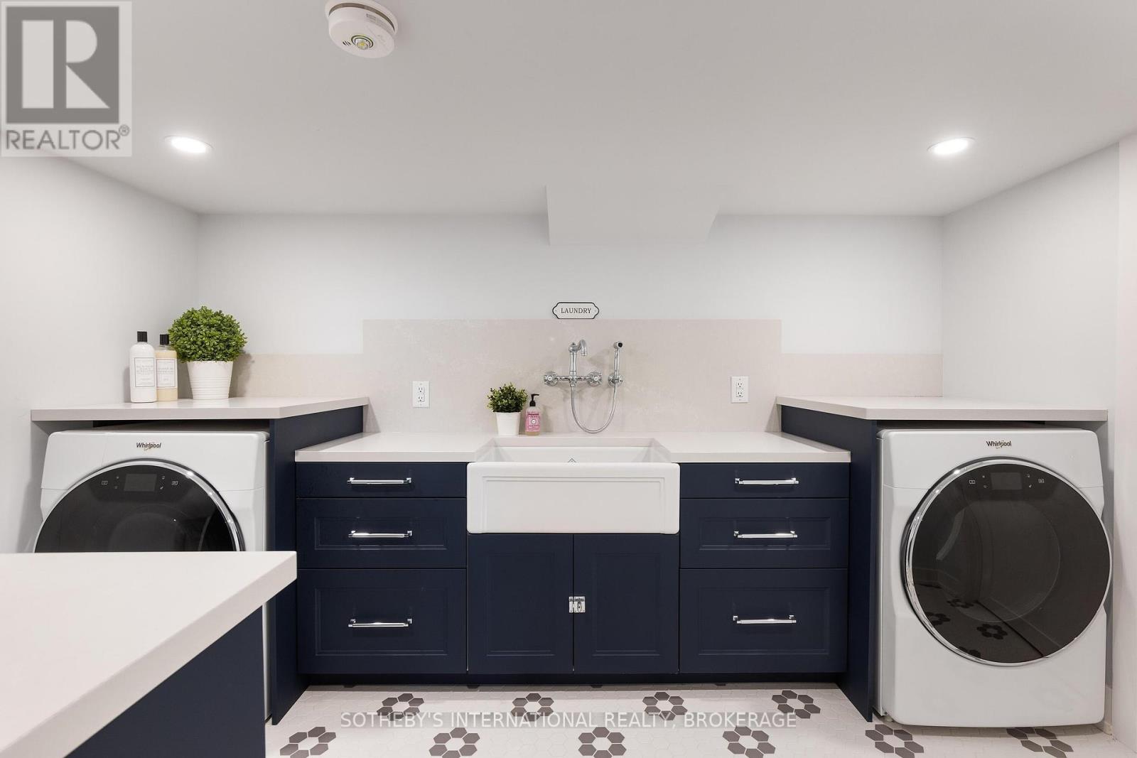 1219 Lakeshore Road, Niagara-On-The-Lake, Ontario  L0S 1J0 - Photo 31 - X12410386