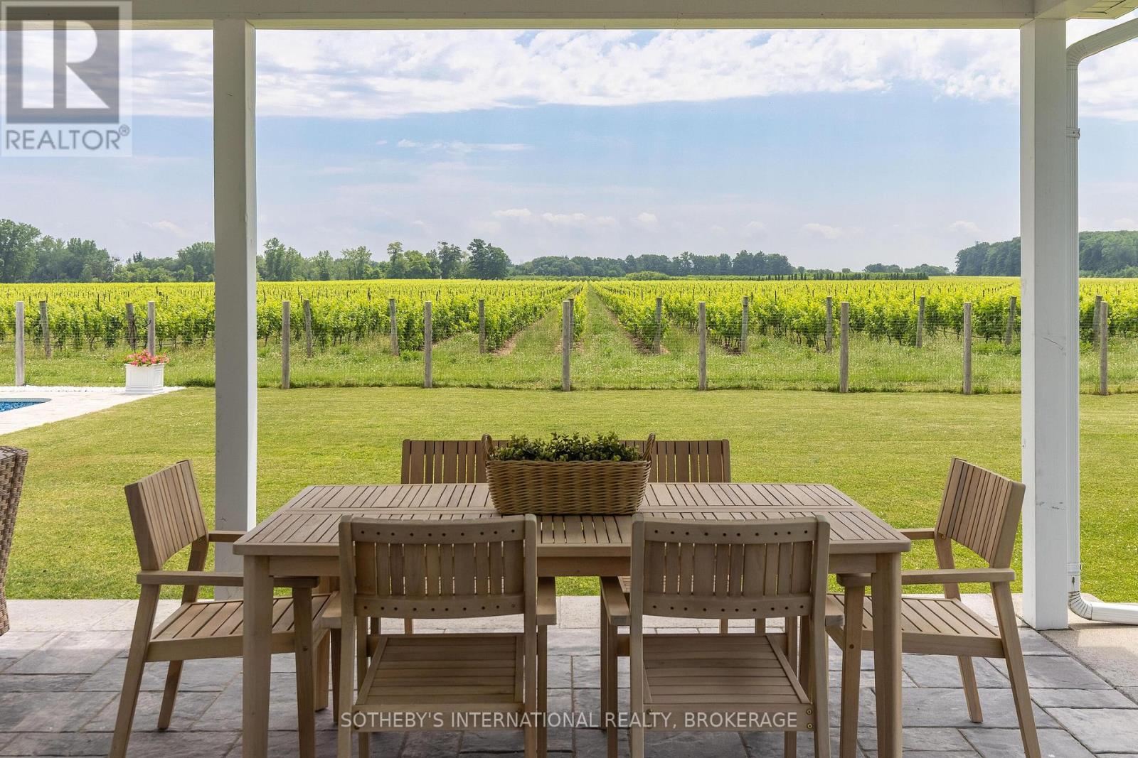 1219 Lakeshore Road, Niagara-On-The-Lake, Ontario  L0S 1J0 - Photo 32 - X12410386