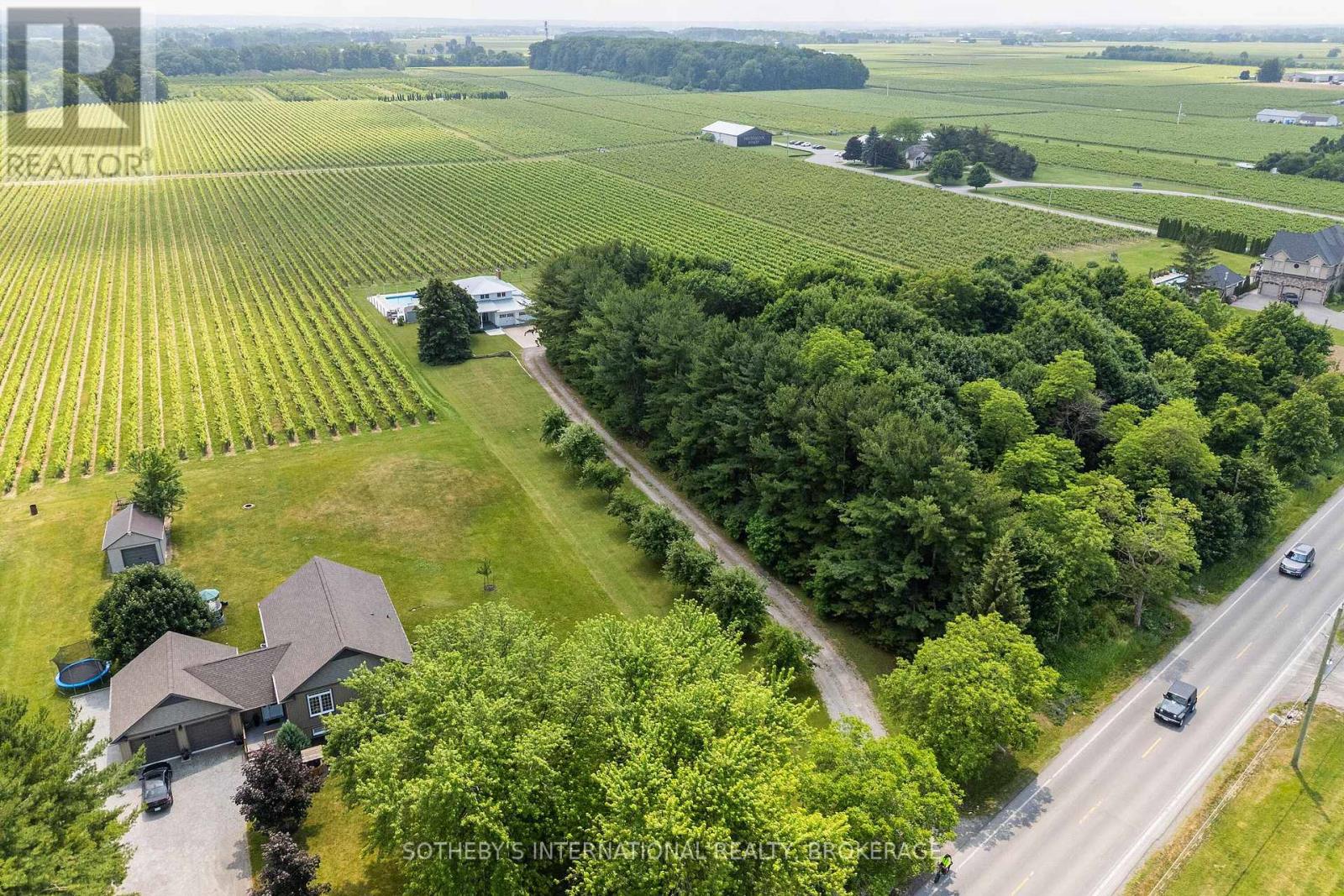 1219 Lakeshore Road, Niagara-On-The-Lake, Ontario  L0S 1J0 - Photo 45 - X12410386