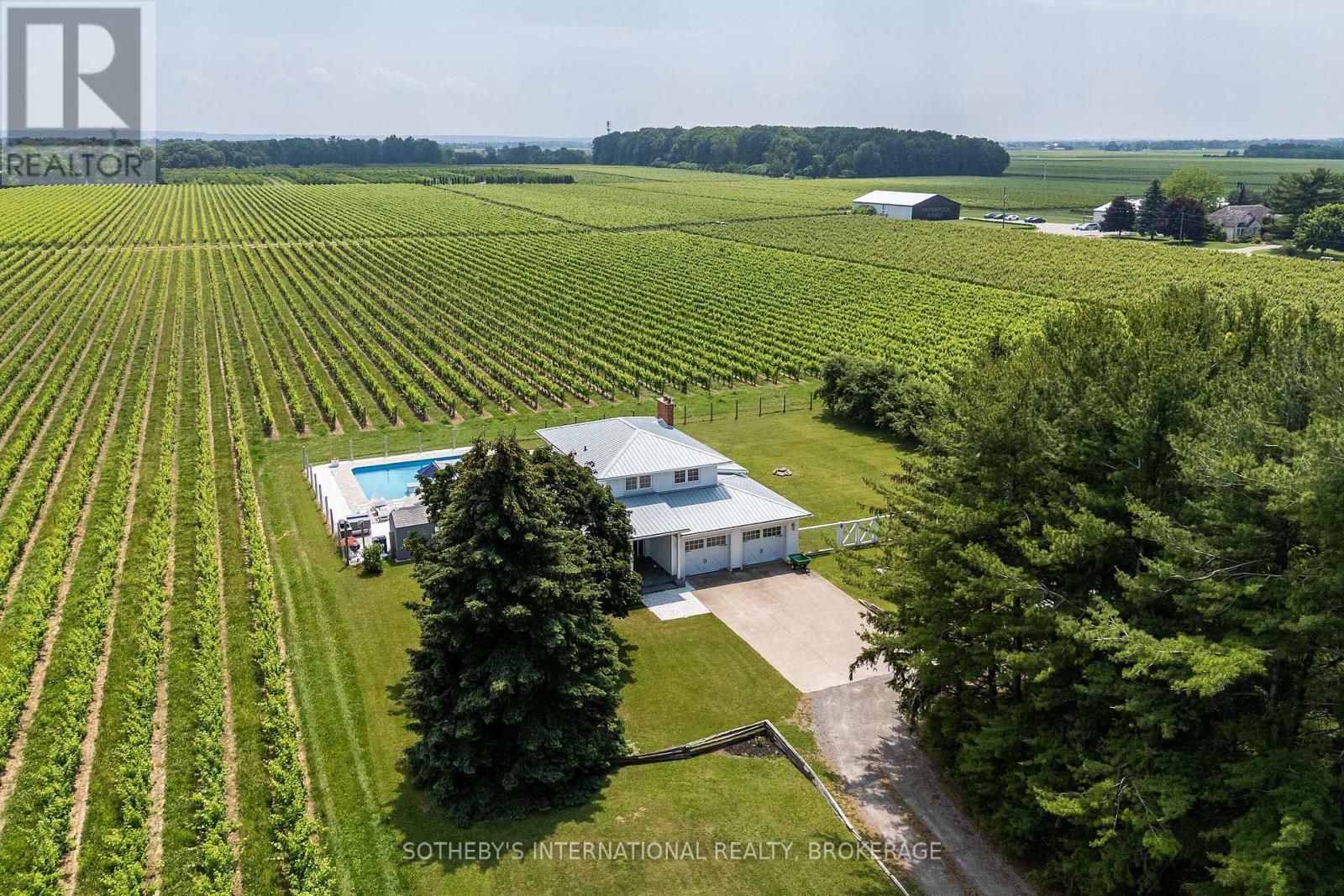 1219 Lakeshore Road, Niagara-On-The-Lake, Ontario  L0S 1J0 - Photo 46 - X12410386