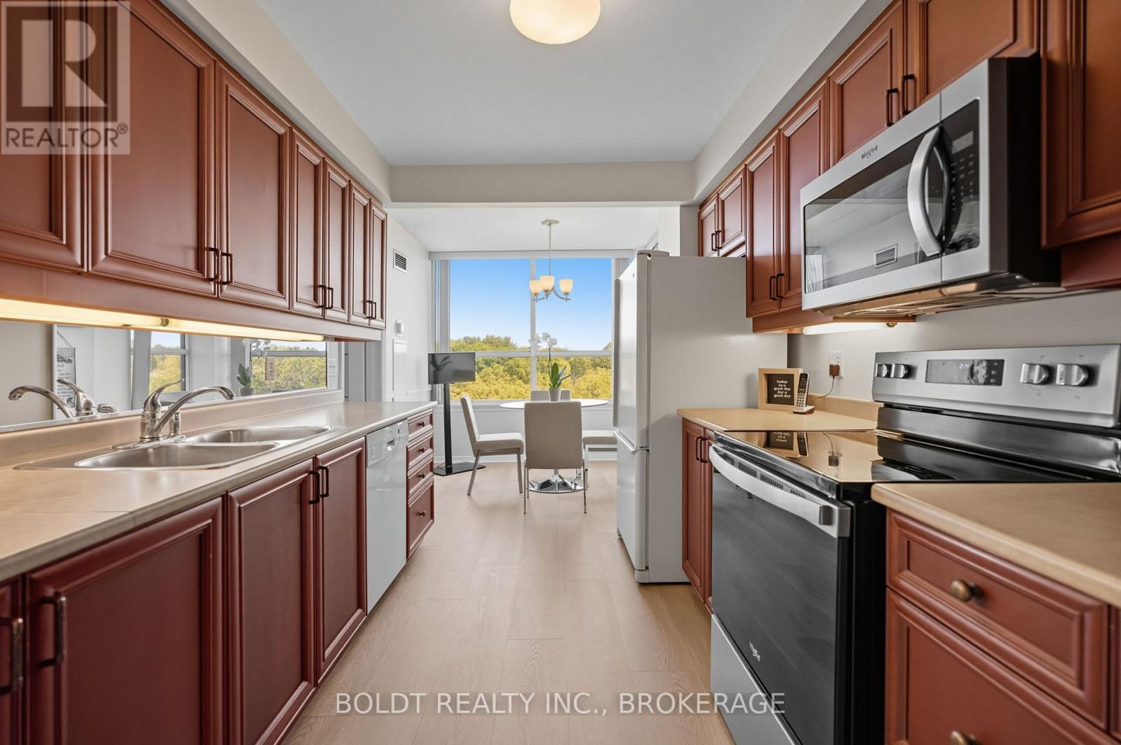 705 - 3 Towering Heights Boulevard, St. Catharines, Ontario  L2T 4A4 - Photo 14 - X12412604