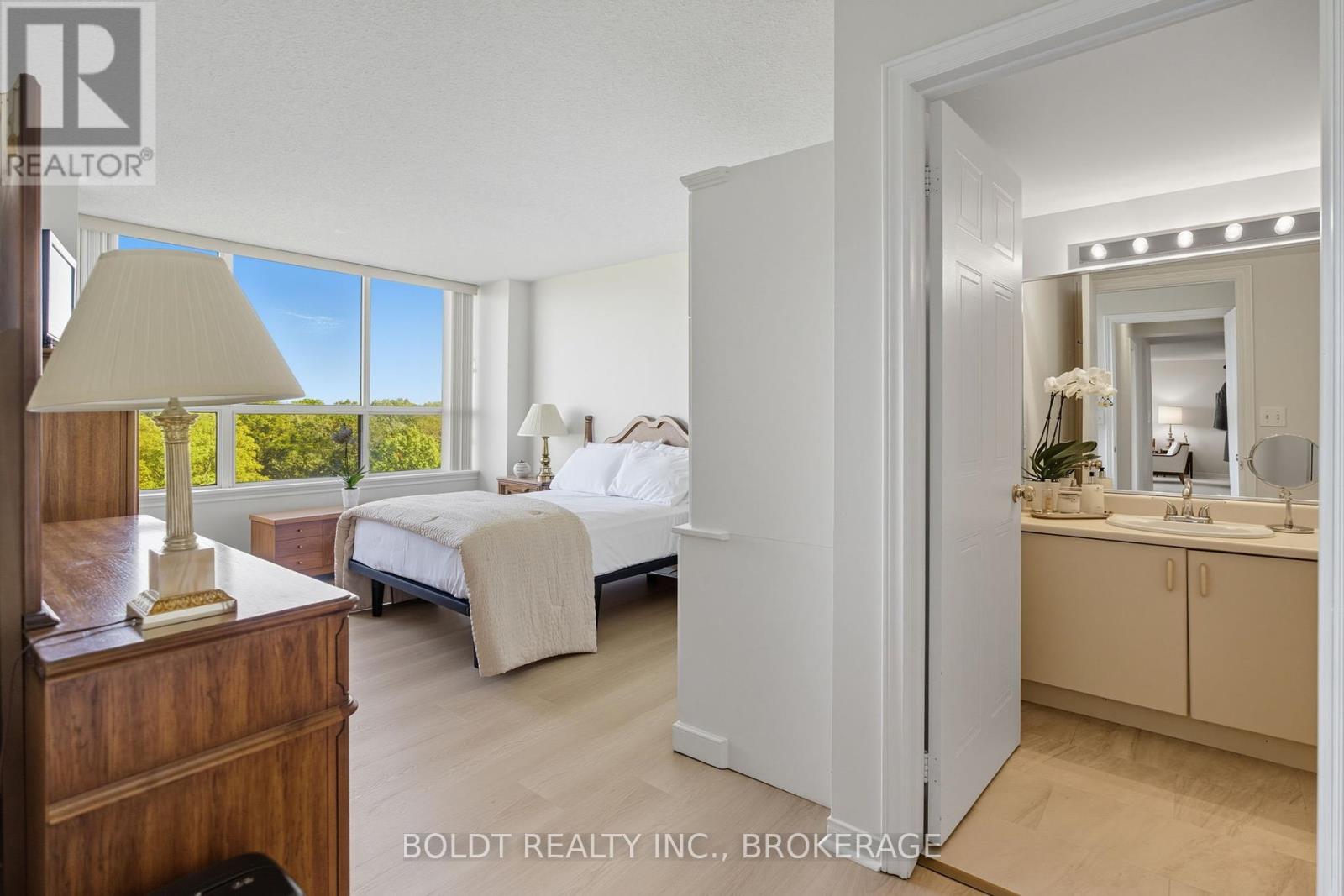 705 - 3 Towering Heights Boulevard, St. Catharines, Ontario  L2T 4A4 - Photo 27 - X12412604