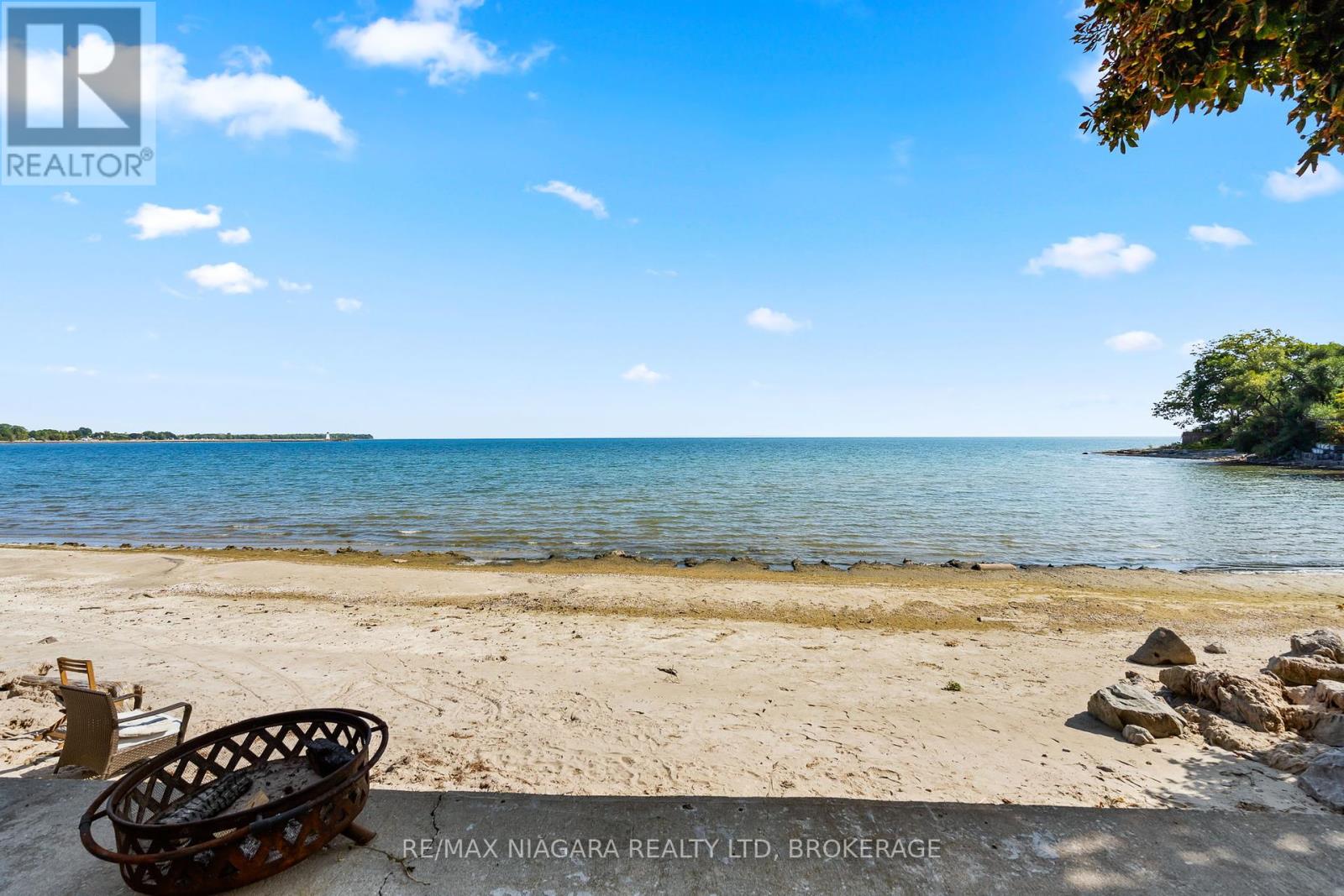 105 Lighthouse Drive, Haldimand, Ontario  N1A 2W6 - Photo 30 - X12412676