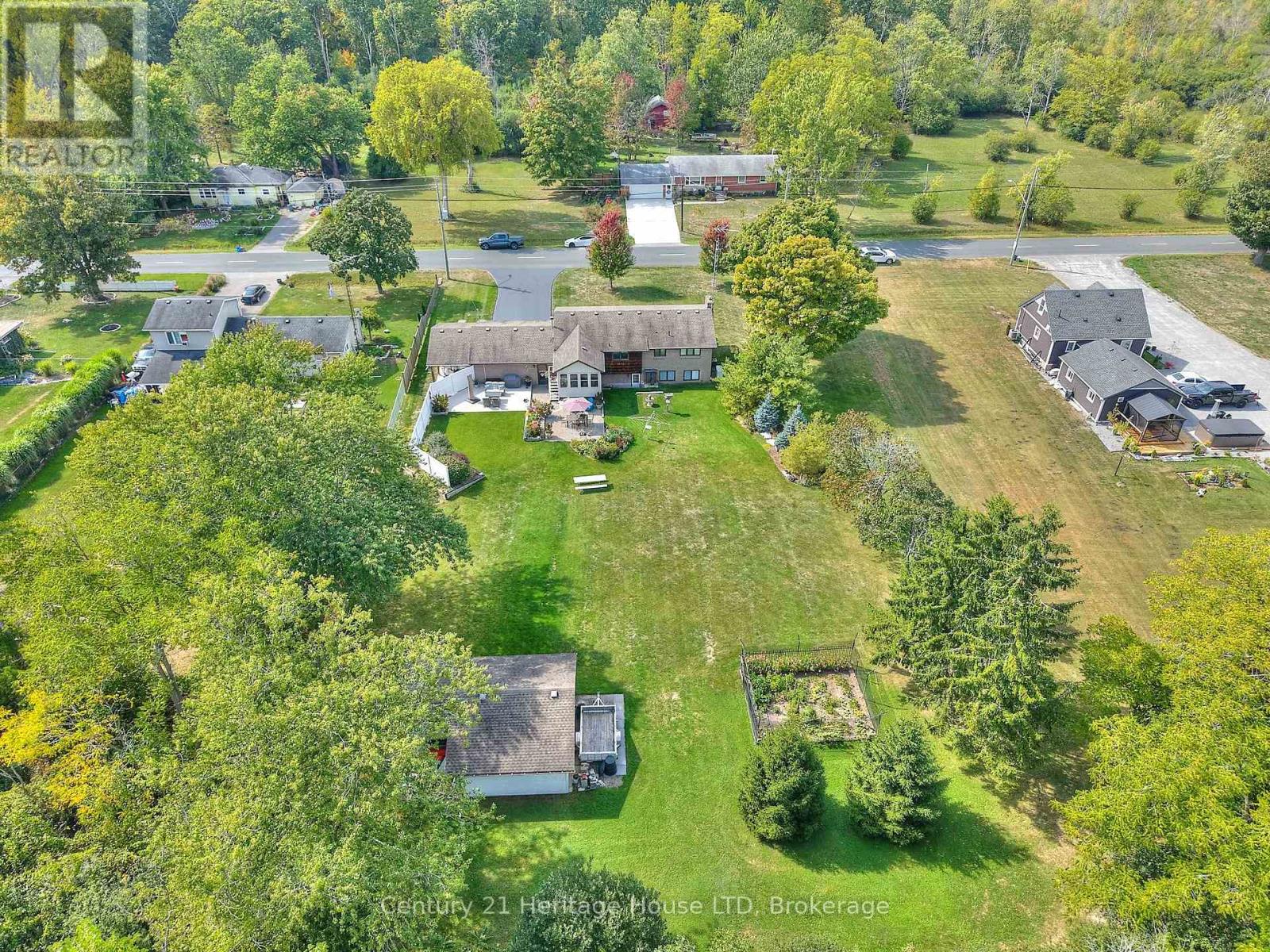 544 Rosehill Road, Fort Erie, Ontario  L2A 5M4 - Photo 39 - X12413166