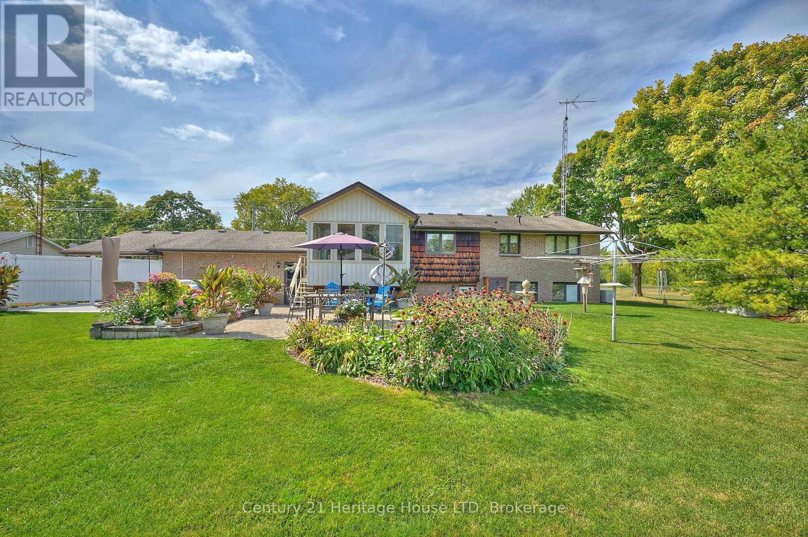 544 Rosehill Road, Fort Erie, Ontario  L2A 5M4 - Photo 42 - X12413166