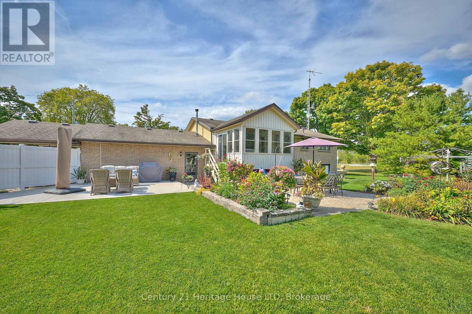 544 Rosehill Road, Fort Erie, Ontario  L2A 5M4 - Photo 43 - X12413166