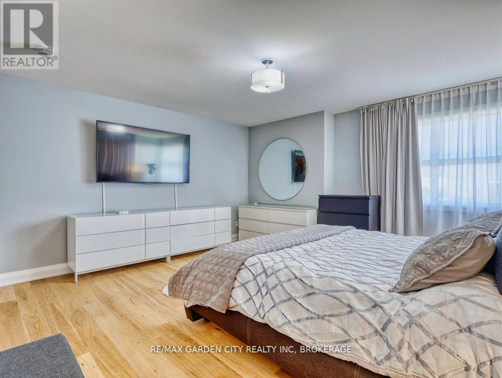 11 Beamer Court, Thorold, Ontario  L2V 3X7 - Photo 35 - X12413453