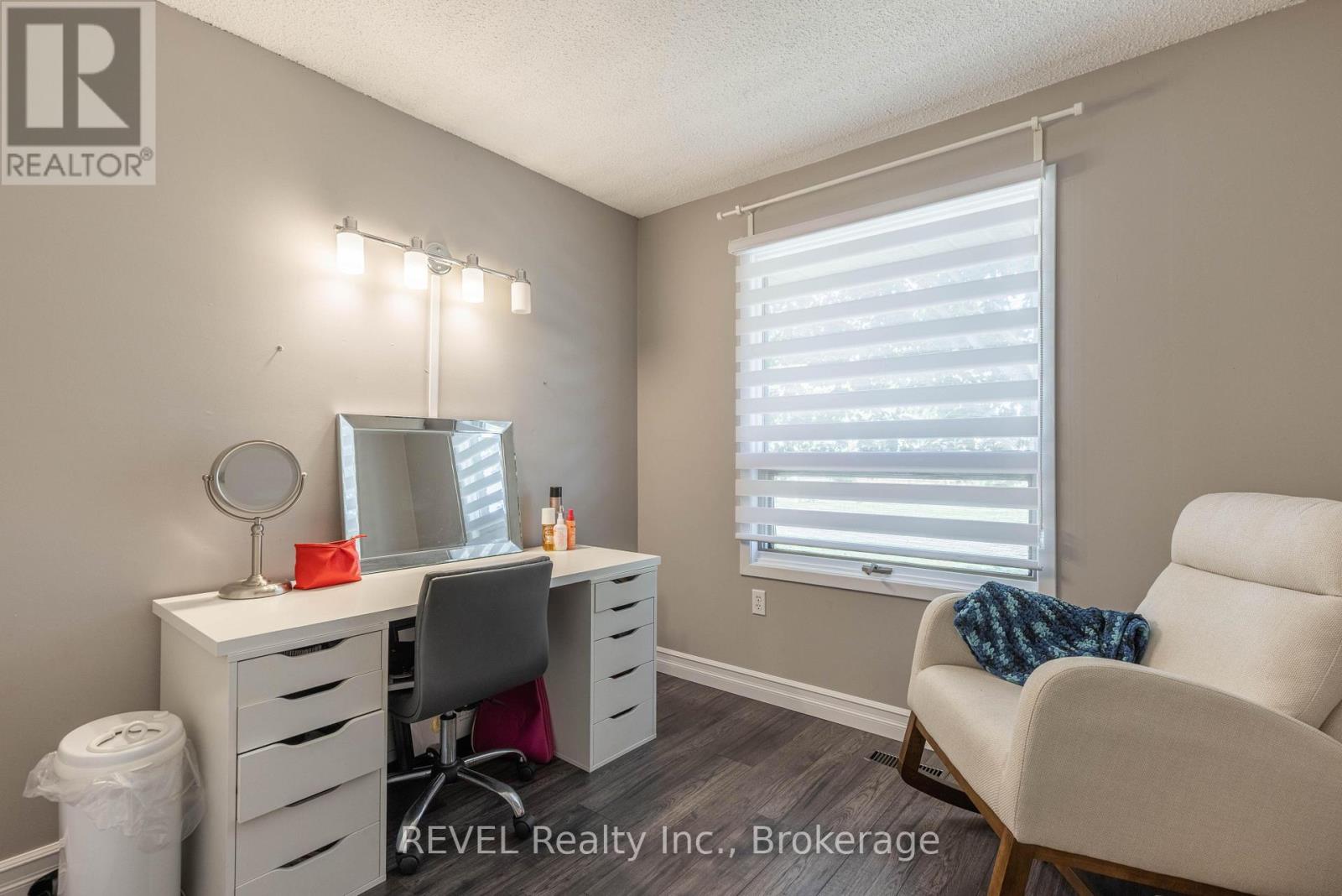 3 Newleaf Crescent, Welland, Ontario  L3C 6B4 - Photo 11 - X12413673