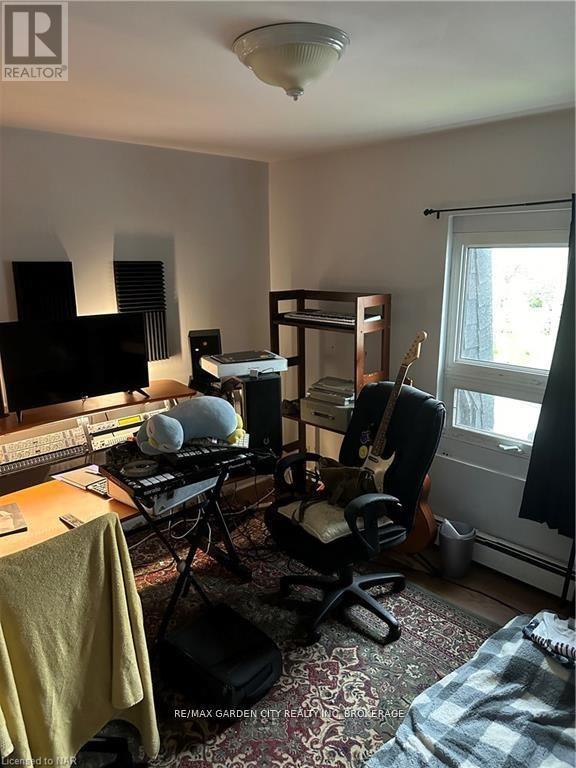 158a Lake Street, St. Catharines, Ontario  L2R 5Y7 - Photo 16 - X12416036