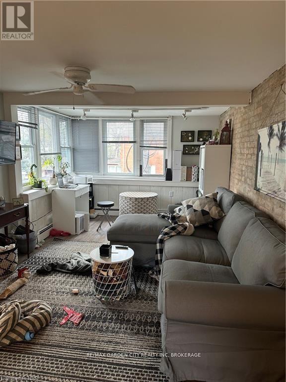 158a Lake Street, St. Catharines, Ontario  L2R 5Y7 - Photo 4 - X12416036