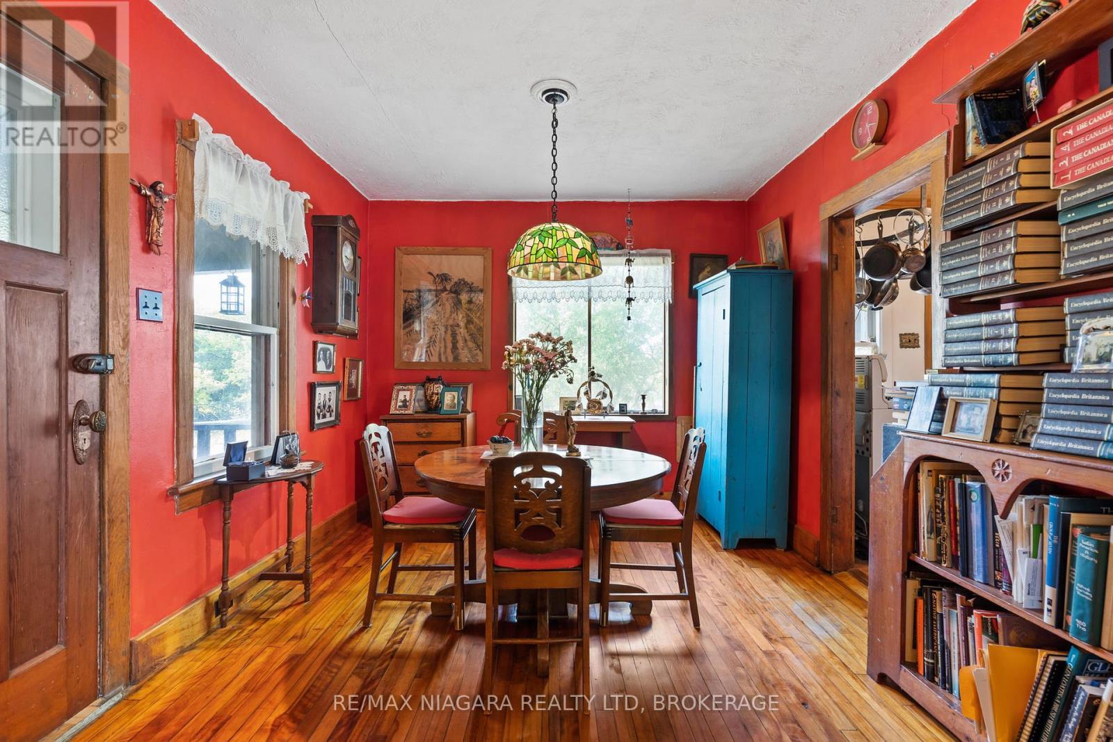 105 Weir Road, Port Colborne, Ontario  L3K 2M8 - Photo 10 - X12416885