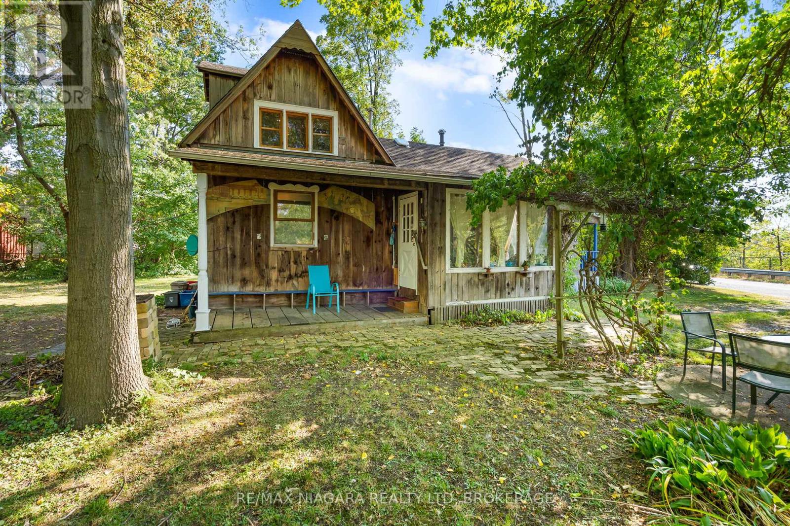 105 Weir Road, Port Colborne, Ontario  L3K 2M8 - Photo 5 - X12416885