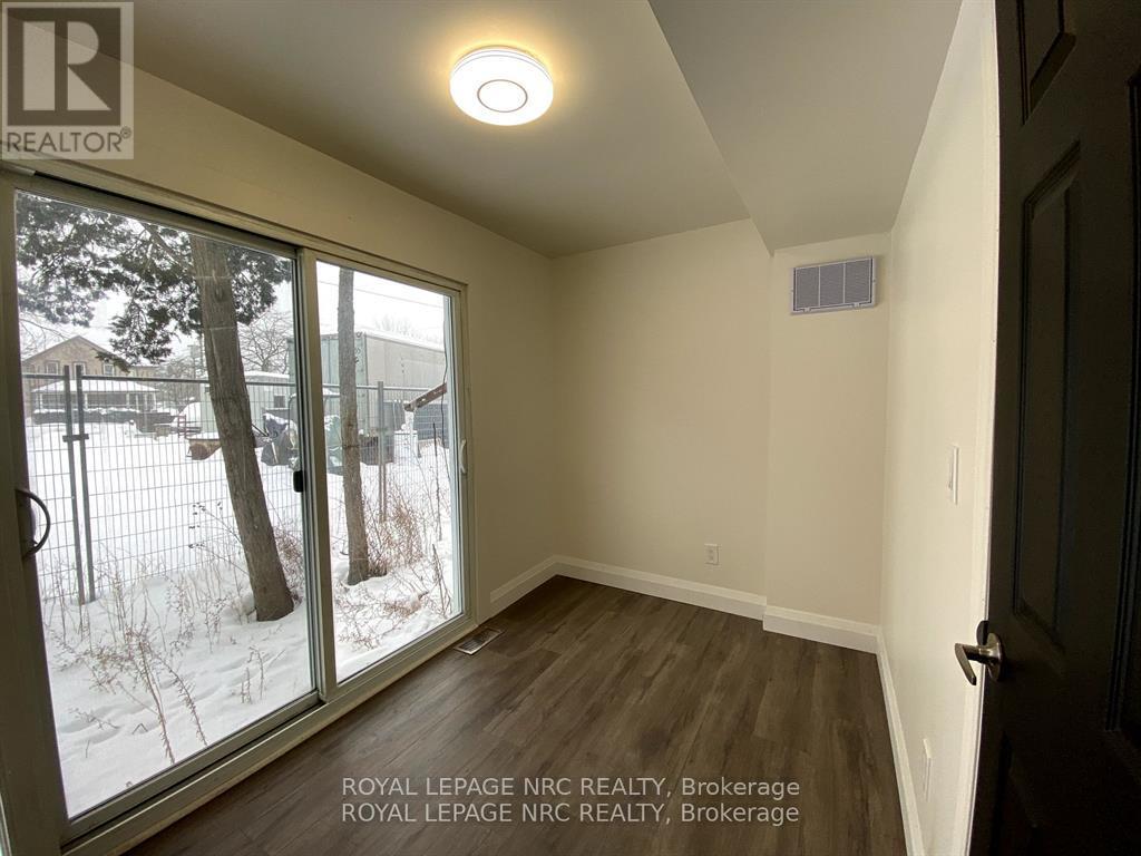 4768 Crysler Avenue, Niagara Falls, Ontario  L2E 3W1 - Photo 29 - X12418760