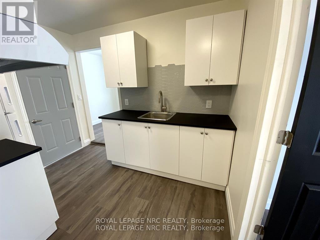 4768 Crysler Avenue, Niagara Falls, Ontario  L2E 3W1 - Photo 30 - X12418760