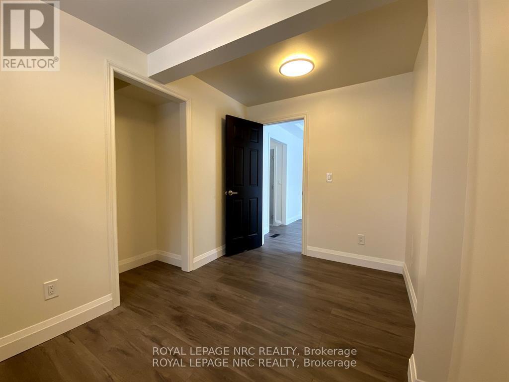 4768 Crysler Avenue, Niagara Falls, Ontario  L2E 3W1 - Photo 34 - X12418760