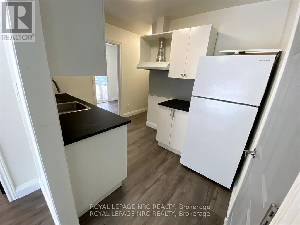 4768 Crysler Avenue, Niagara Falls, Ontario  L2E 3W1 - Photo 36 - X12418760