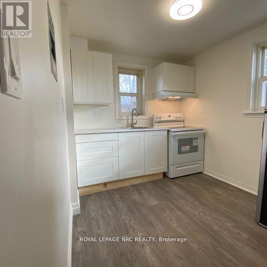 4768 Crysler Avenue, Niagara Falls, Ontario  L2E 3W1 - Photo 42 - X12418760