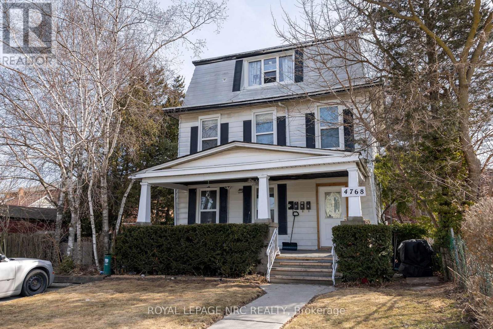 4768 Crysler Avenue, Niagara Falls, Ontario  L2E 3W1 - Photo 8 - X12418760