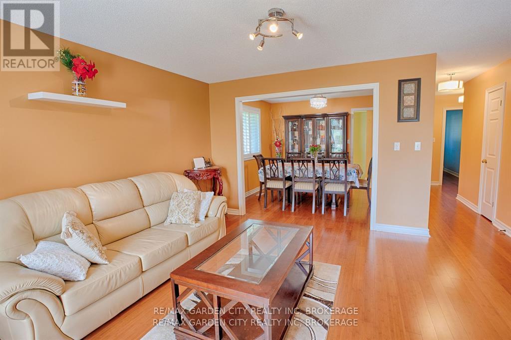 7304 Alex Avenue, Niagara Falls, Ontario  L2G 7V4 - Photo 12 - X12419381