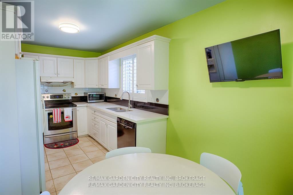 7304 Alex Avenue, Niagara Falls, Ontario  L2G 7V4 - Photo 15 - X12419381