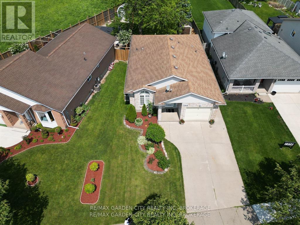 7304 Alex Avenue, Niagara Falls, Ontario  L2G 7V4 - Photo 2 - X12419381