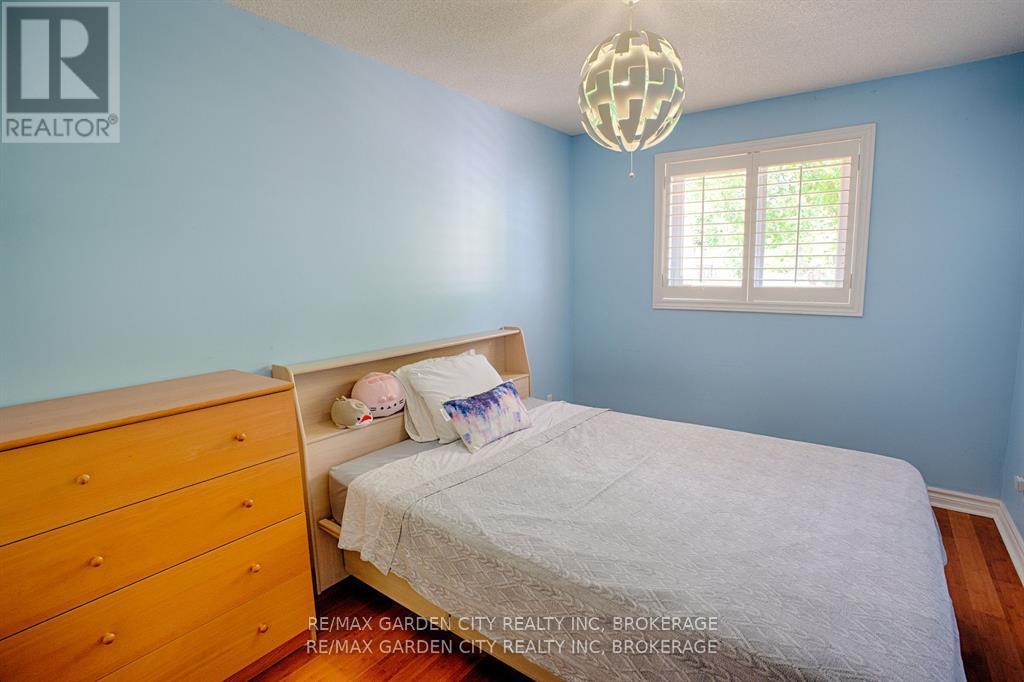 7304 Alex Avenue, Niagara Falls, Ontario  L2G 7V4 - Photo 21 - X12419381