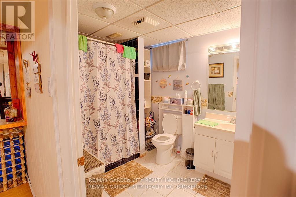 7304 Alex Avenue, Niagara Falls, Ontario  L2G 7V4 - Photo 31 - X12419381